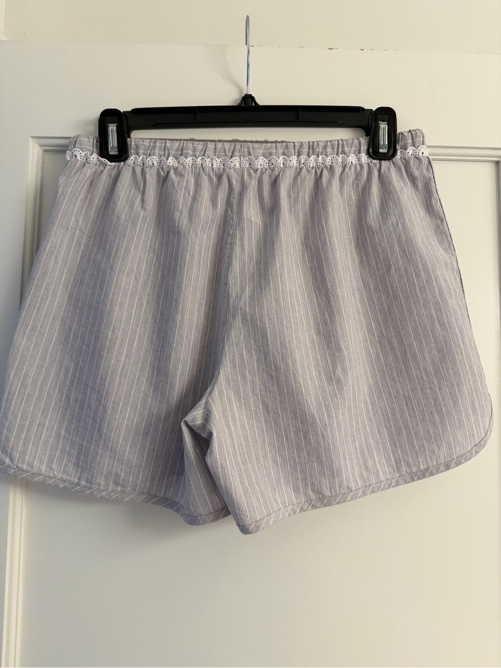 intimissimi Light Gray Pajamas Lounge Shorts - Picture 4 of 7